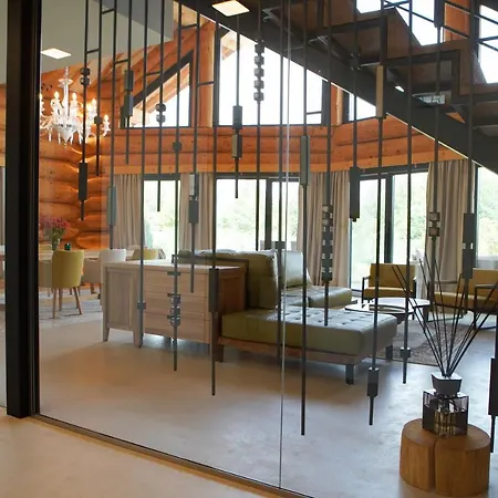 Alpina Luxury Alpesi faház