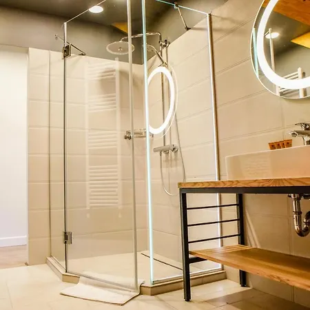 Alpina Luxury Alpesi faház Banja